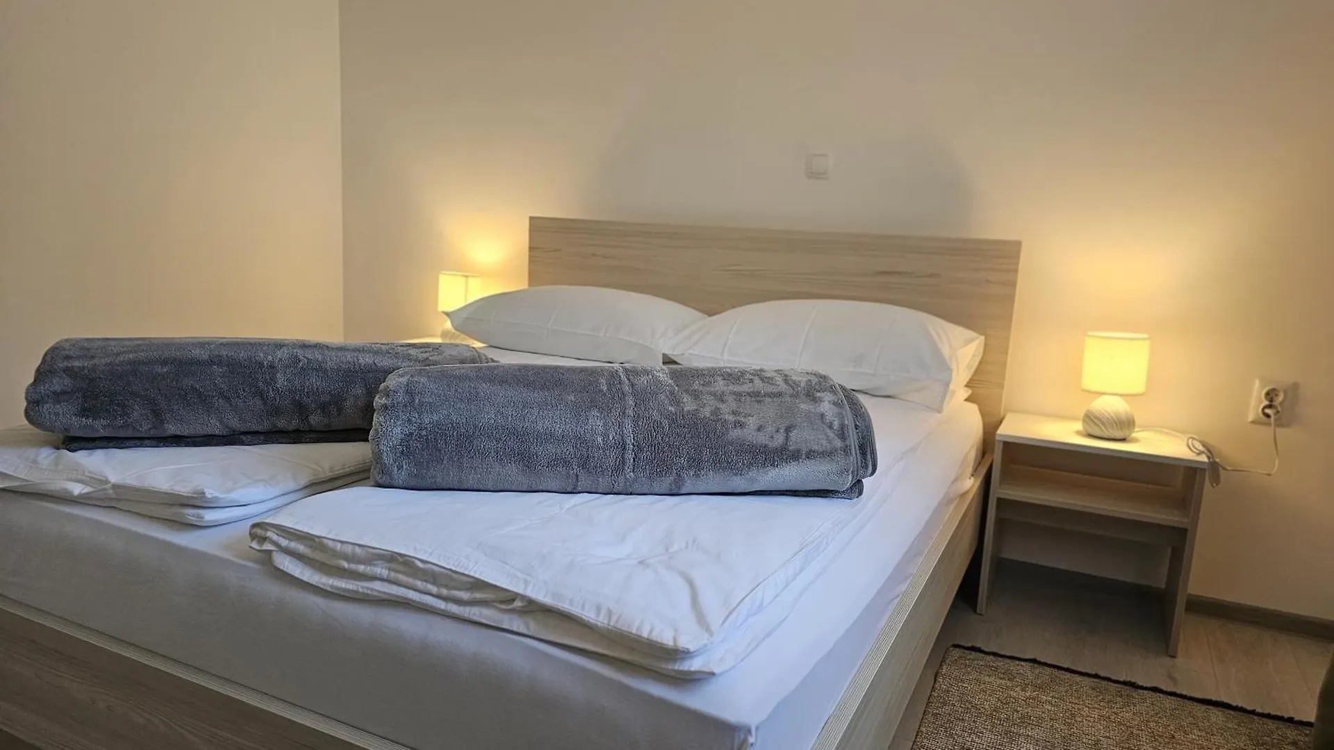 Look Smokvica Pag Apartmani アパート Smokvica (Pag)